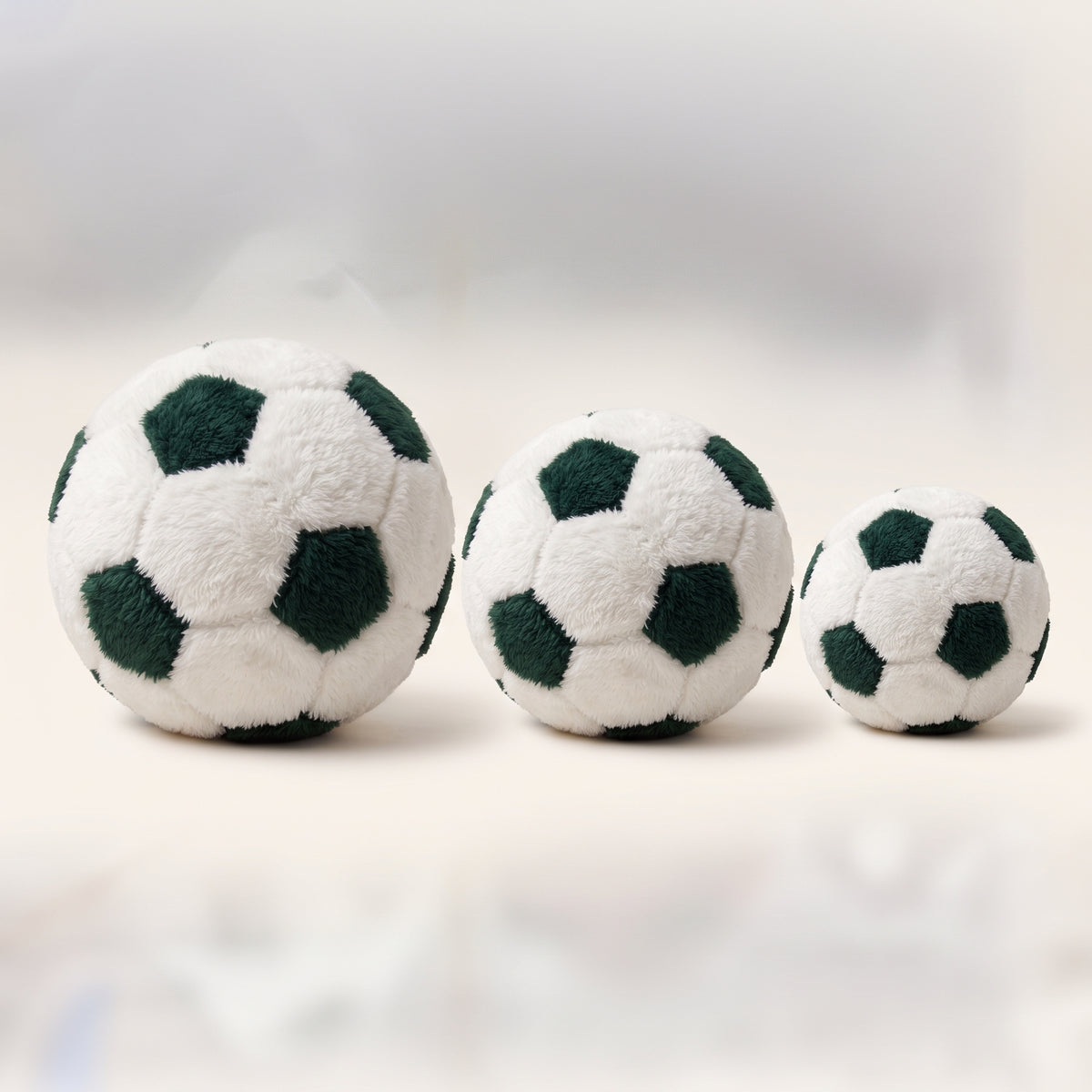 Cozy Fur Decor Ball (White - Dark Olive) – three-size comparison